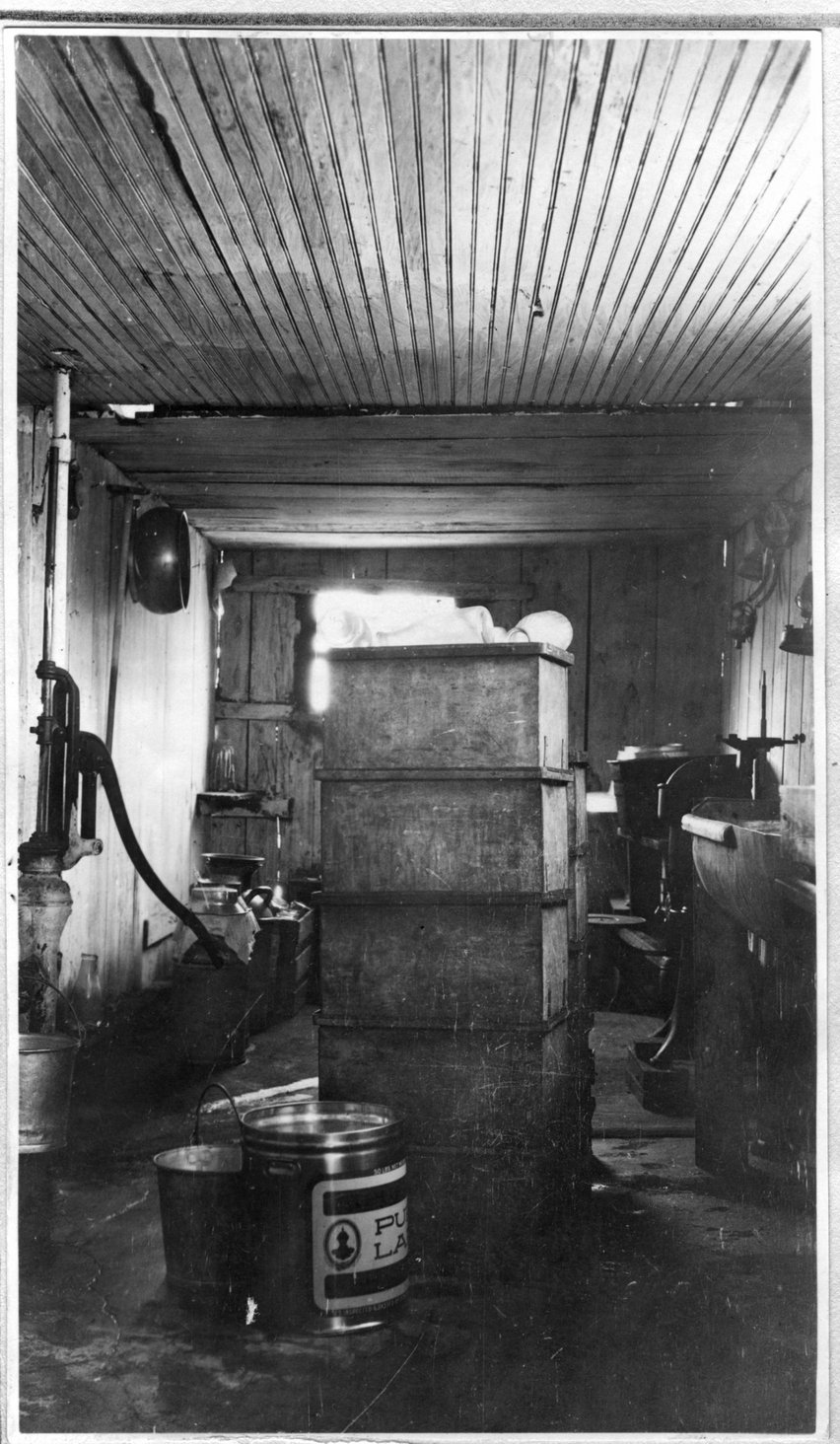 172~W. E. Norwood Milkhouse Interior Aug 1920.jpg
